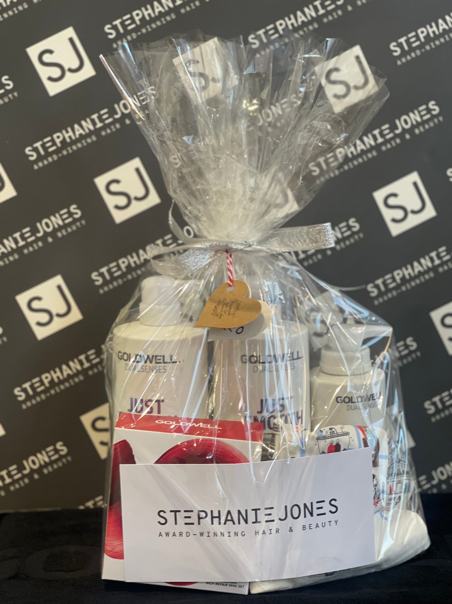 Goldwell Dualsenses Just Smooth Exclusive Christmas Hamper